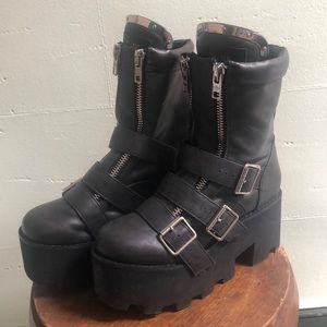 Current Mood “Made in Hell” platform boots